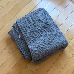 Garnet Hill Full/Queen Quilt